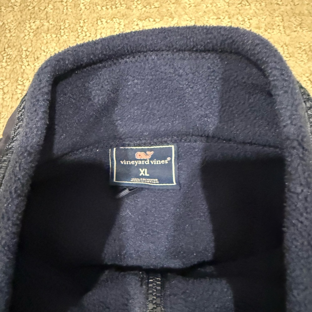 Men’s XL Vineyard Vines vest